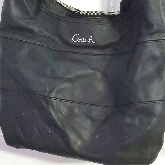 Coach Black Leather Minimalist Utility Career Essential Duffle Hobo Shoulder Bag - Picture 3 of 16